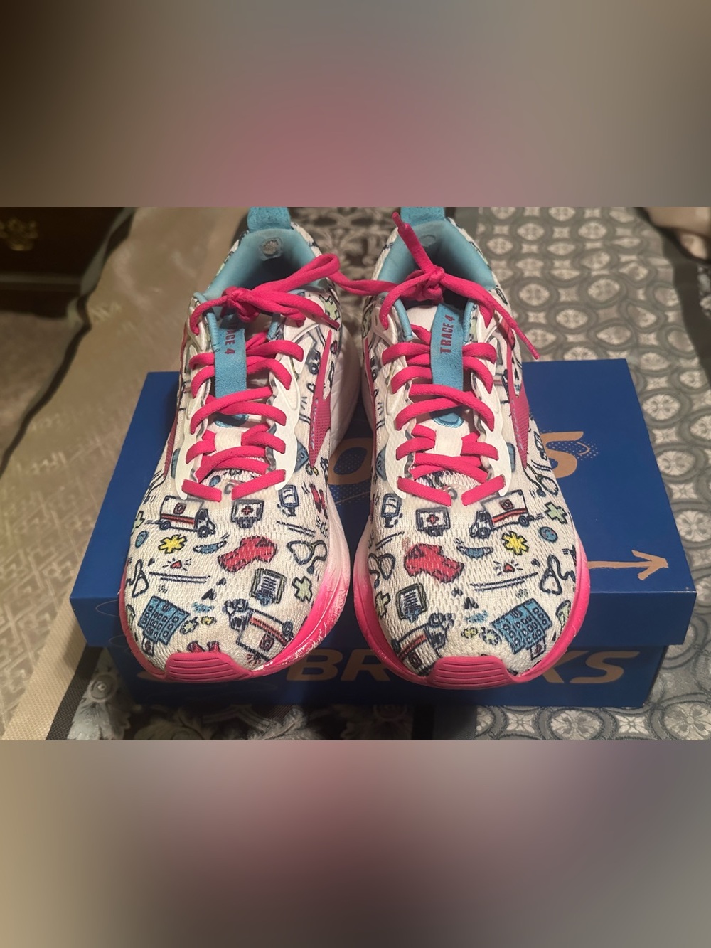 Brooks Women's Limited Edition Healthcare Heroes Trace 4 Shoes